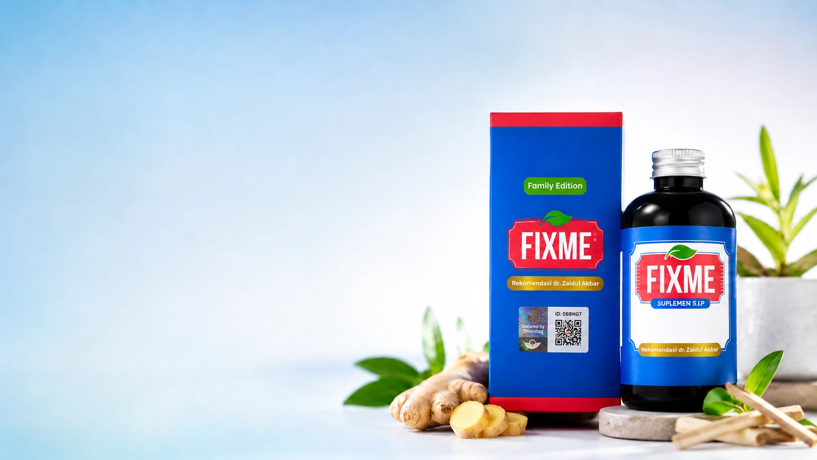 Produk Fixme herbal pernapasan rekomendasi dr. Zaidul Akbar dengan kemasan botol dan kotak serta rempah alami