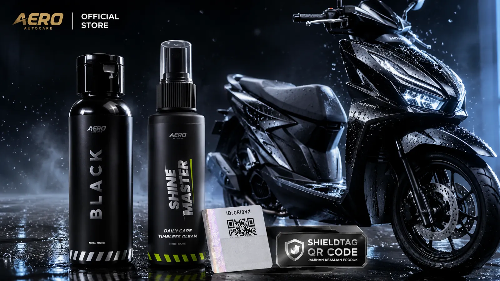 Aero Black dan Shine Master dengan stiker Shieldtag di samping motor matic hitam mengkilap